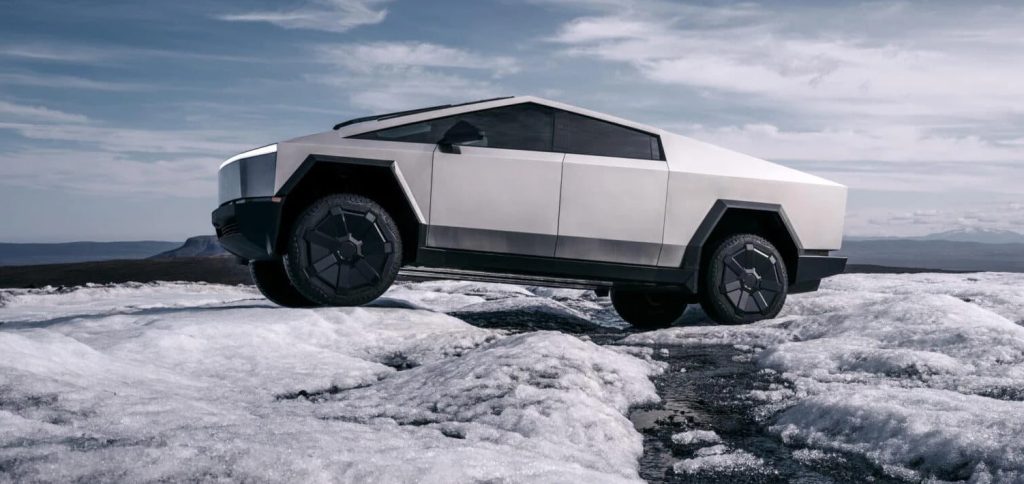 Οι πωλήσεις του Tesla Cybertruck καταρρέουν