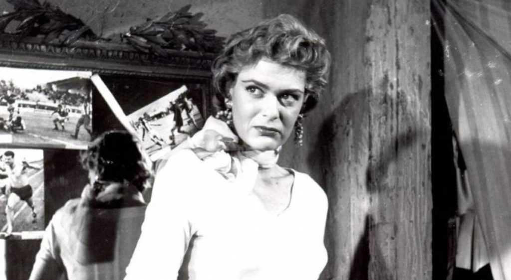 «Στέλλα»: Δείτε πως είναι σήμερα ο δρόμος που γυρίστηκε το φινάλε της ταινίας πριν από 67 χρόνια (φωτο)