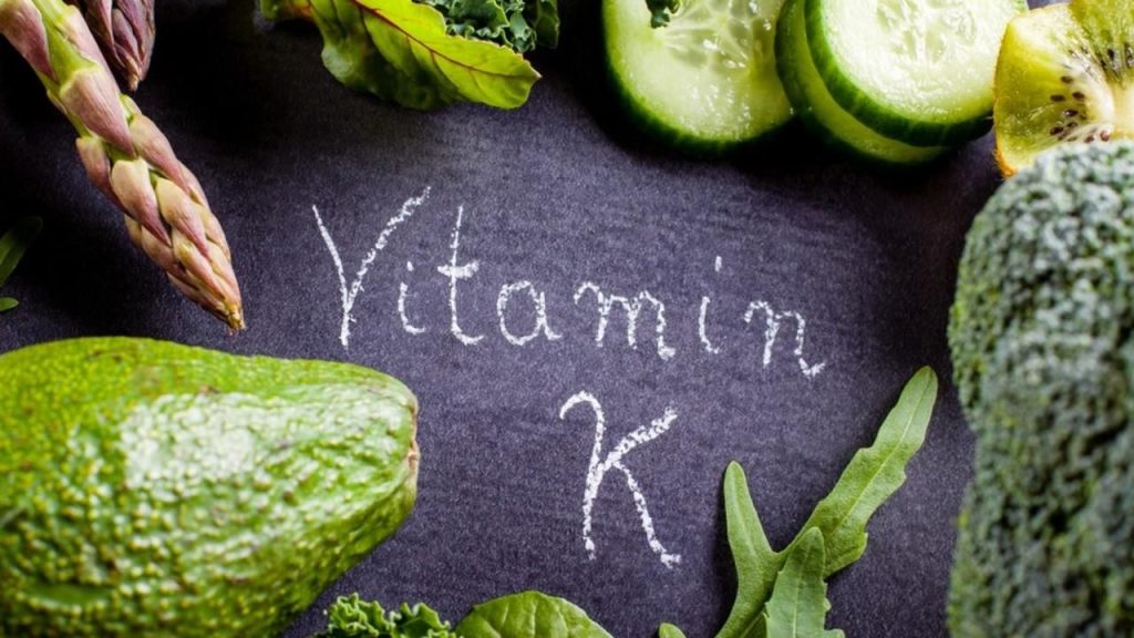 Βιταμίνη Κ: Ποια τα οφέλη για την υγεία και σε ποιες τροφές θα τη βρείτε