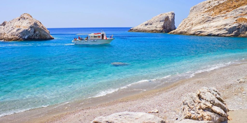 Κάτεργο: Η παραλία στη Φολέγανδρο με την εξωτική ομορφιά (φώτο)