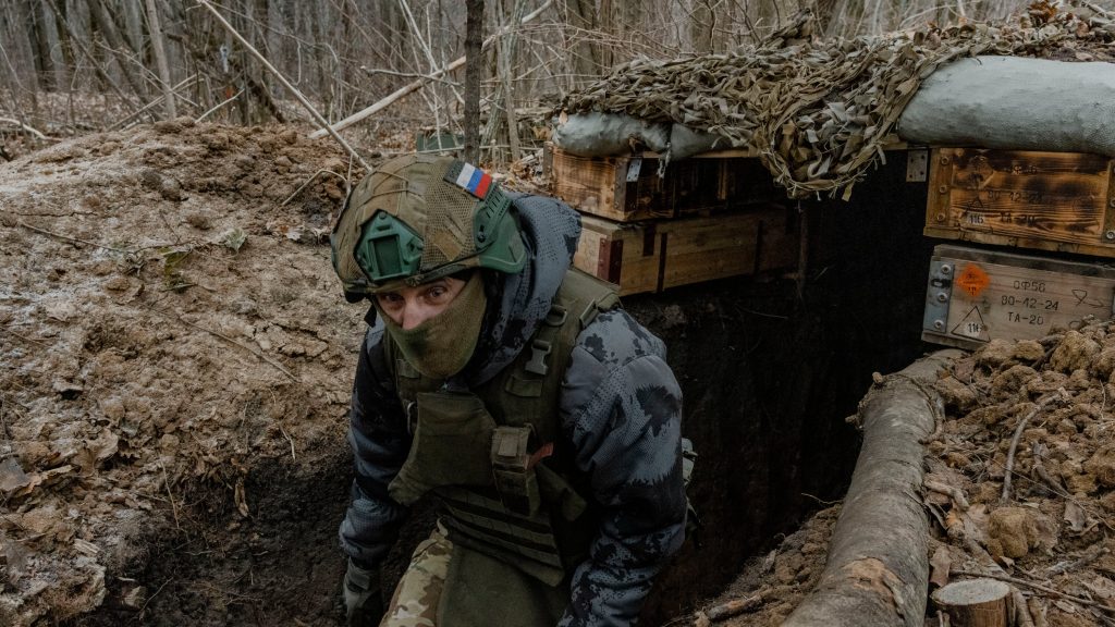 Οι Ουκρανοί εξόντωσαν 10 άοπλους Ρώσους στρατιώτες που είχαν παραδοθεί – Δείτε βίντεο