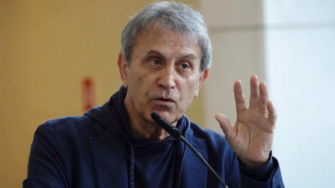 Αυτοί είναι οι δύο μεγαλύτεροι Έλληνες τραγουδιστές που υπήρξαν ποτέ σύμφωνα με τον Γιώργο Νταλάρα