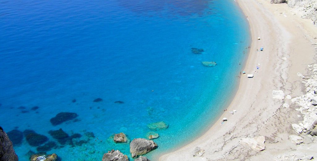 Αυτές είναι οι πέντε πιο επικίνδυνες παραλίες στην Ελλάδα: Oι κίνδυνοι που «κρύβουν»