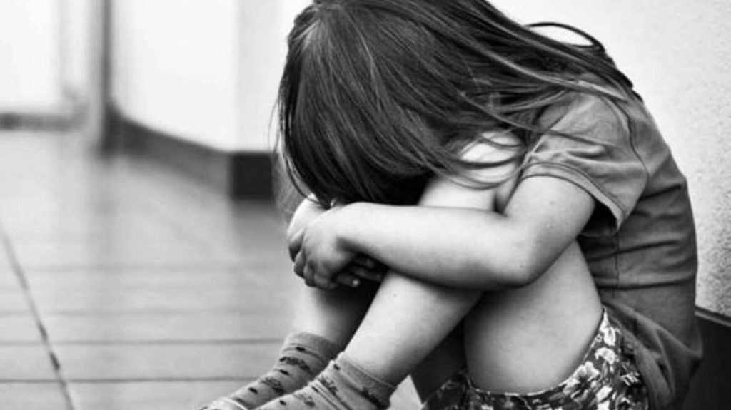 Θεσσαλονίκη: Στη φυλακή 75χρονος επιδειξίας που παρενόχλησε 11χρονη – Έκανε άσεμνες χειρονομίες στο μπαλκόνι