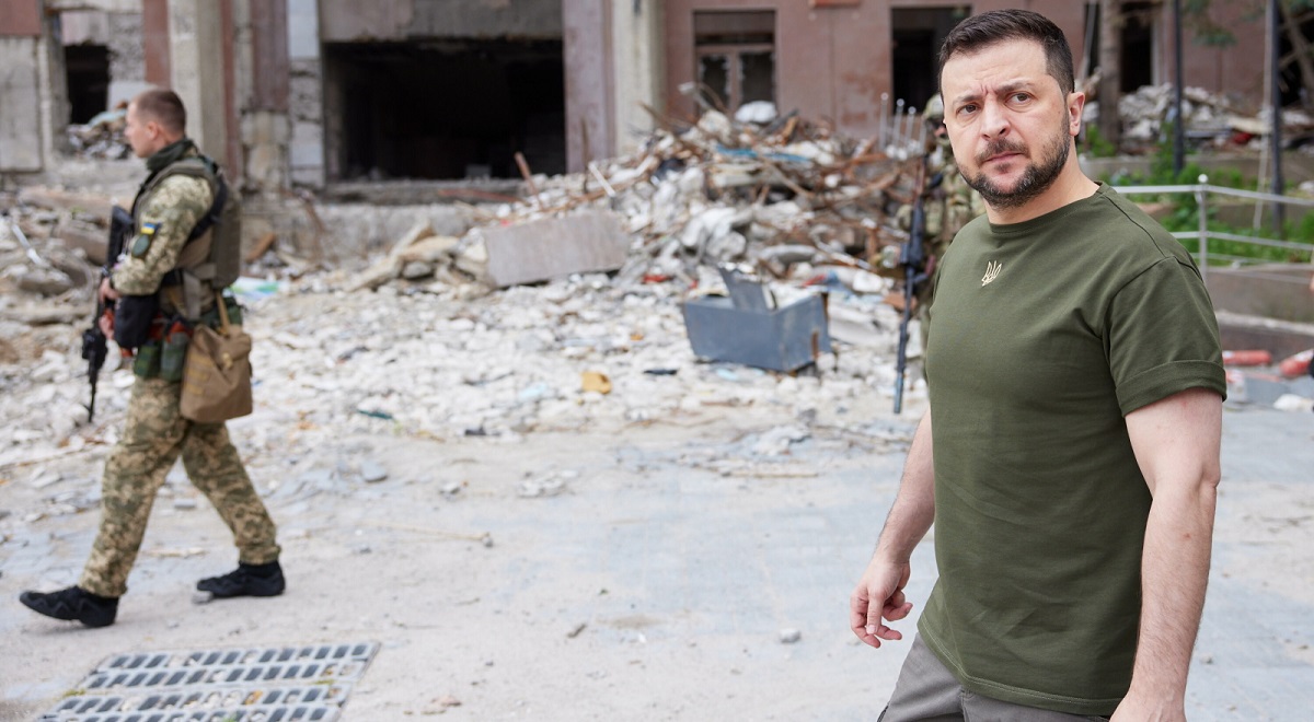 Β.Ζελένσκι: «Χθες το Κίεβο και δεκάδες ουκρανικές περιοχές δέχθηκαν σφοδρά ρωσικά πλήγματα» (βίντεο)