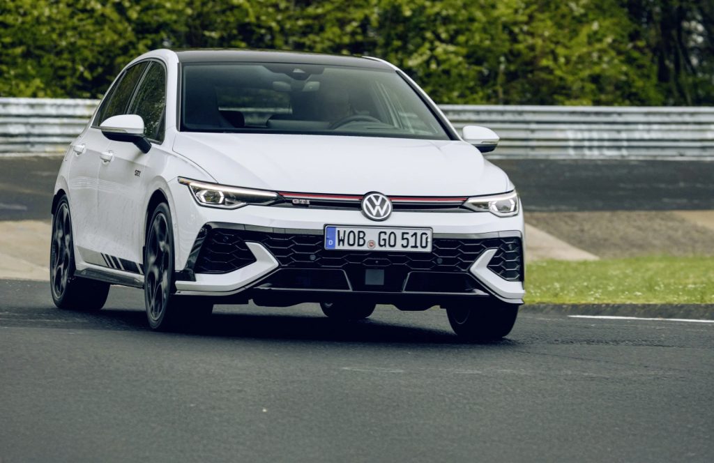 VW Golf GTI: Θερμικά μοτέρ με νύχια και με δόντια