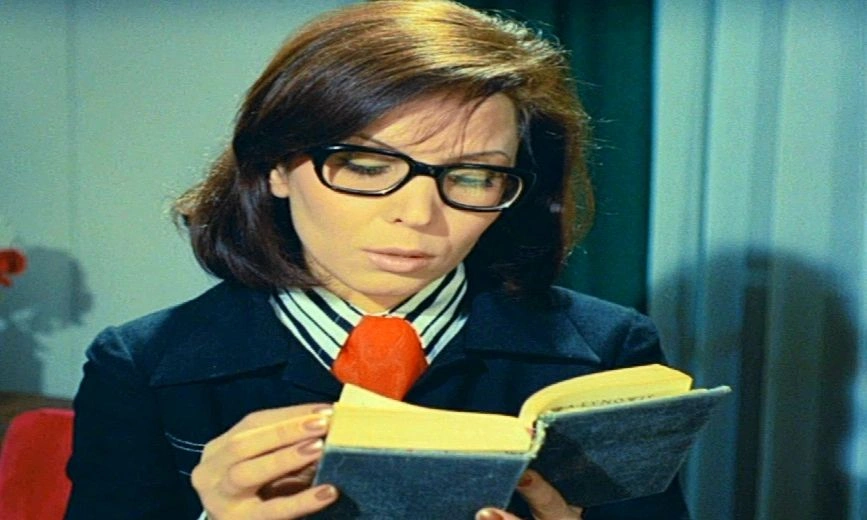 Ε.Μαυρομμάτη: Δείτε πώς είναι σήμερα η γραμματέας της Τ.Καρέζη στο «Δεσποινίς Διευθυντής»