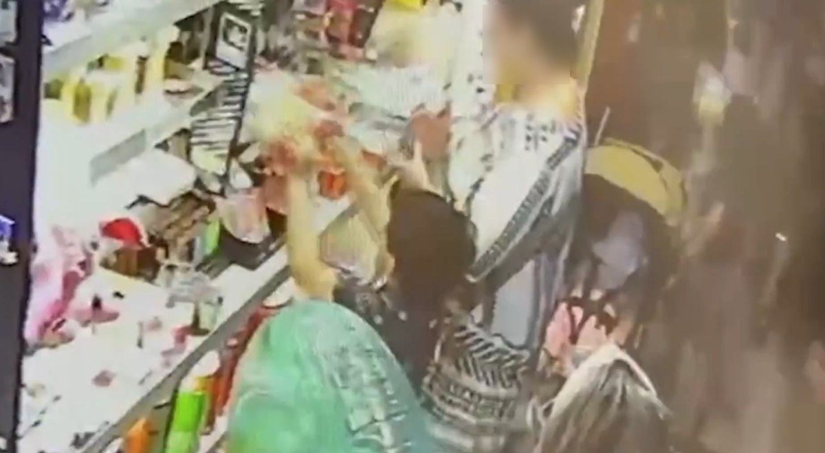 Σε πολυκατοικία στα Πατήσια εντοπίστηκε η μητέρα του μικρού κοριτσιού που βρέθηκε νεκρό στο Παλαιό Φάληρο