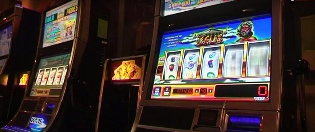 Στα «χέρια» της ΕΕΕΠ λίστα με 10.959 παράνομες ιστοσελίδες στοιχηματισμού – Στο στόχαστρο και διάσημοι influencers