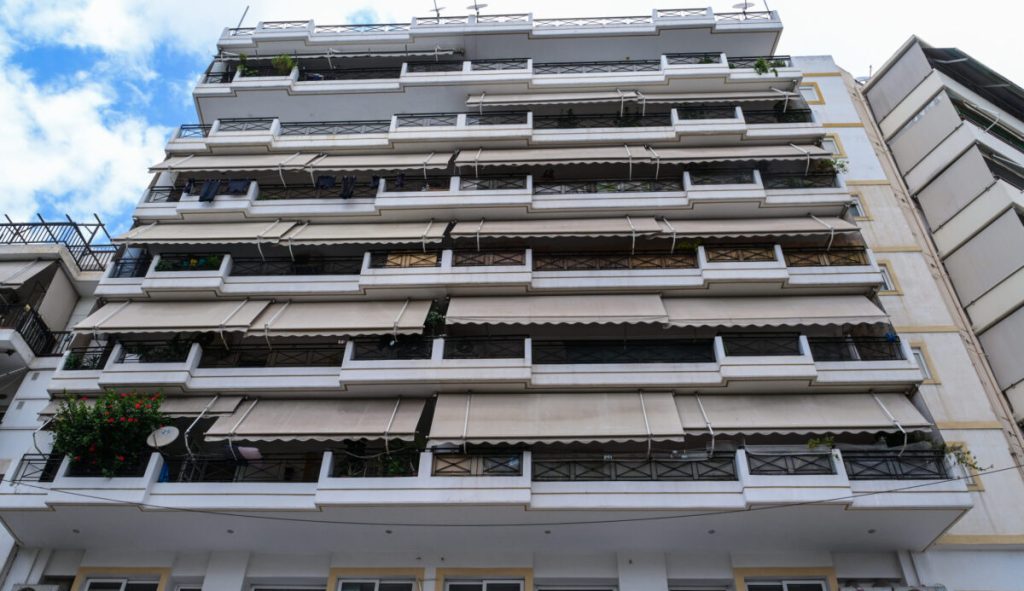 Παλαιό Φάληρο: Στην 3χρονη ανήκουν οι κηλίδες αίματος που εντοπίστηκαν στο σπίτι της οικογένειας