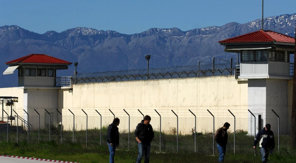 Φυλακές Τρικάλων: Άνδρας μαχαίρωσε συγκρατούμενό του και επιχείρησε να αυτοπυρποληθεί