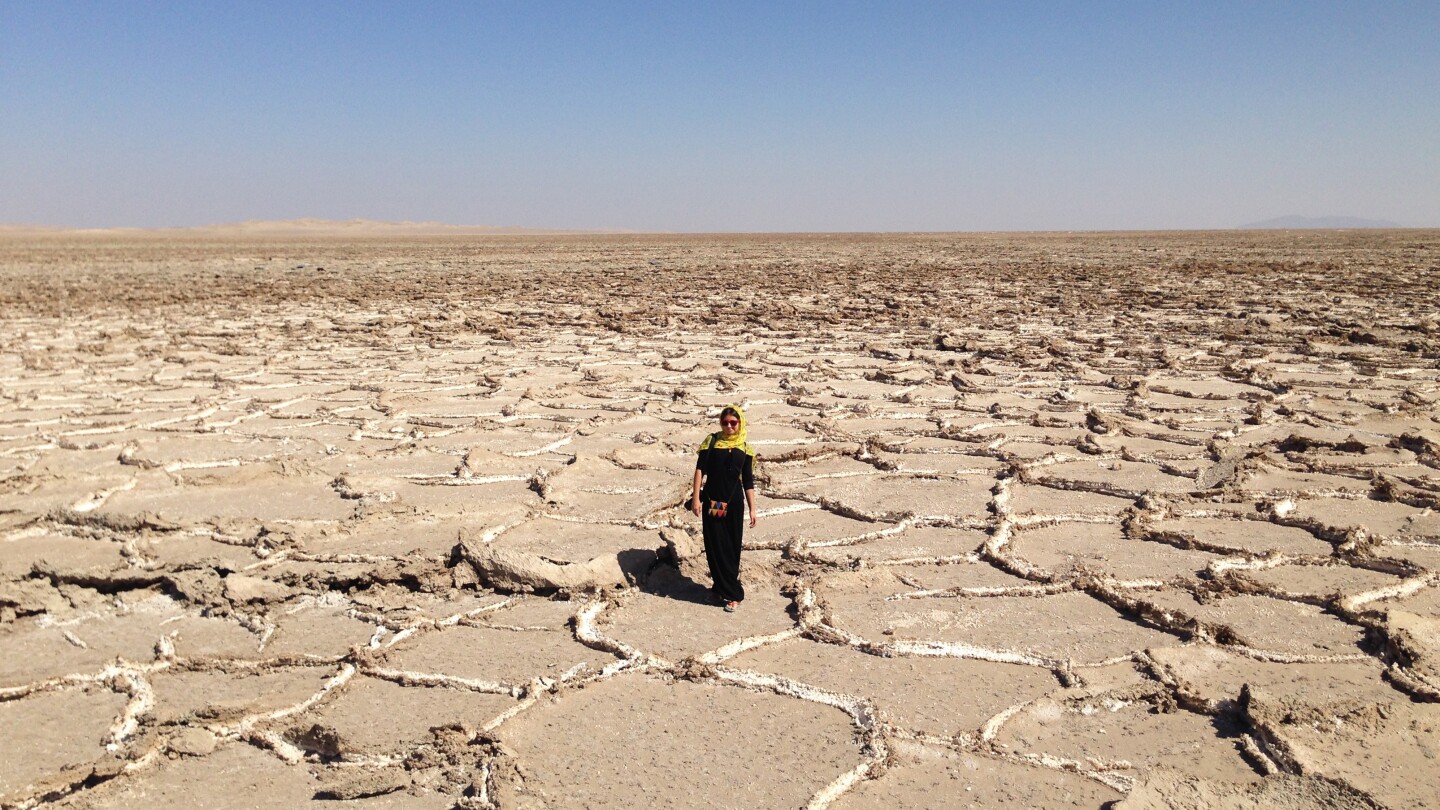 Η ιρανική κυβέρνηση θα λάβει έκτακτα μέτρα για την αιφνίδια κρίση νερού στην Τεχεράνη