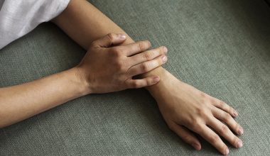 «Επιδημία του τρεμάμενου χεριού»: Τι ήταν το ανεξήγητο φαινόμενο του 19ου αιώνα