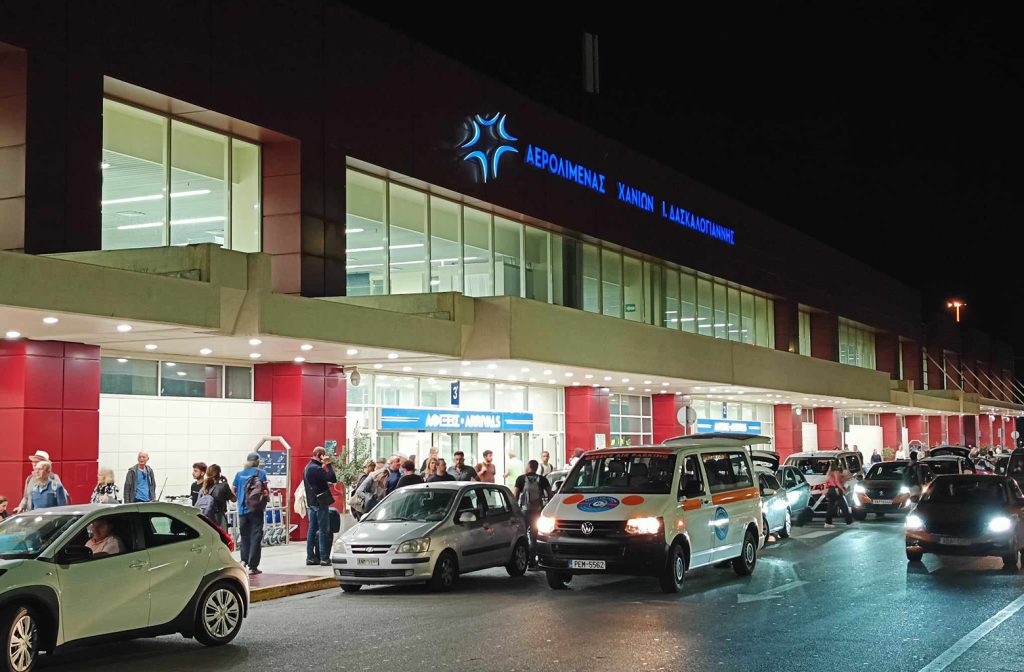 Συνελήφθη ανήλικη αλλοδαπή που «εξαφάνισε» αρώματα από τον Διεθνή Αερολιμένα Χανίων