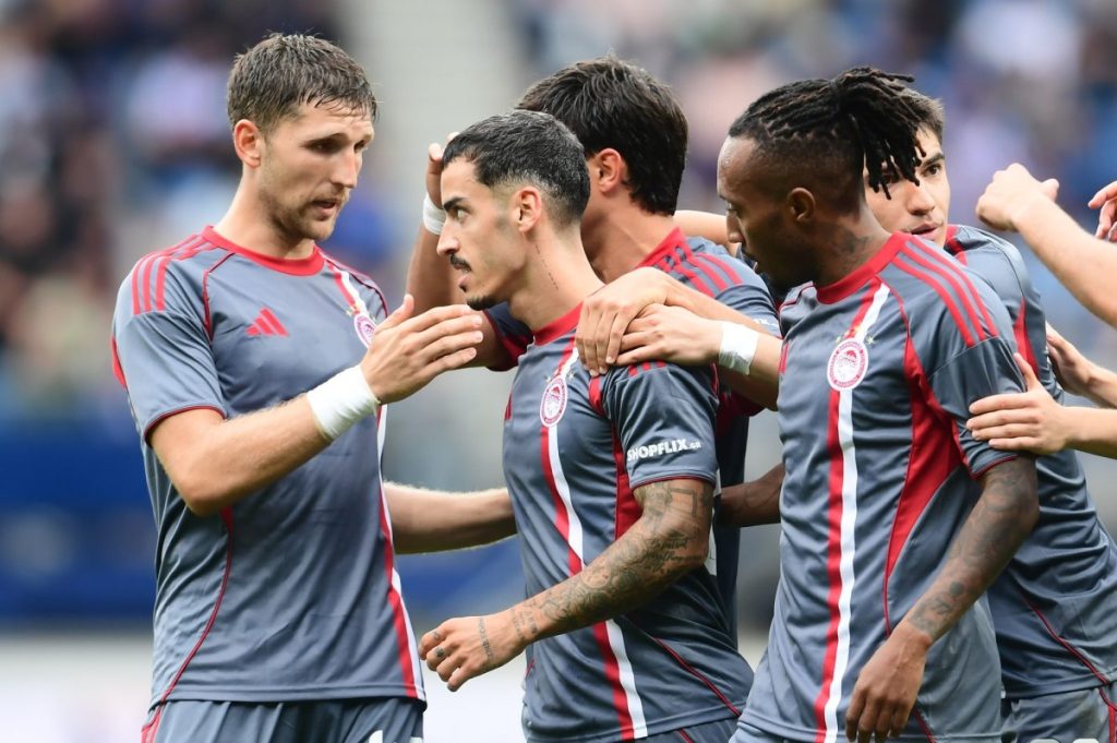 Χέρενφεν – Ολυμπιακός 1-1: Ισόπαλο το φιλικό παιχνίδι αλλά τις εντυπώσεις έκλεψε μια… νυχτερίδα (φωτο)