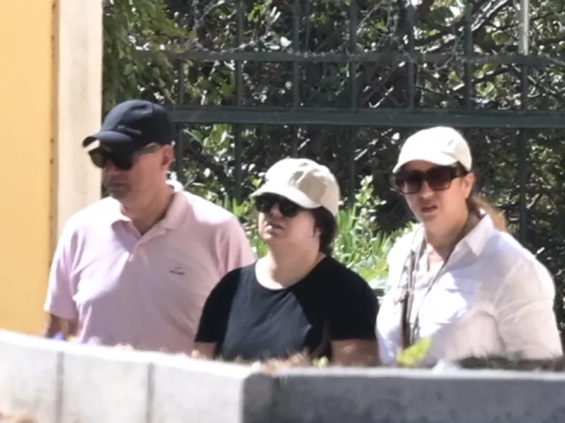 Θάνατος 3χρονης στο Π.Φάληρο: Τι προσπαθεί να «πετύχει» με τις αντιφάσεις της η Αλγερινή μητέρα