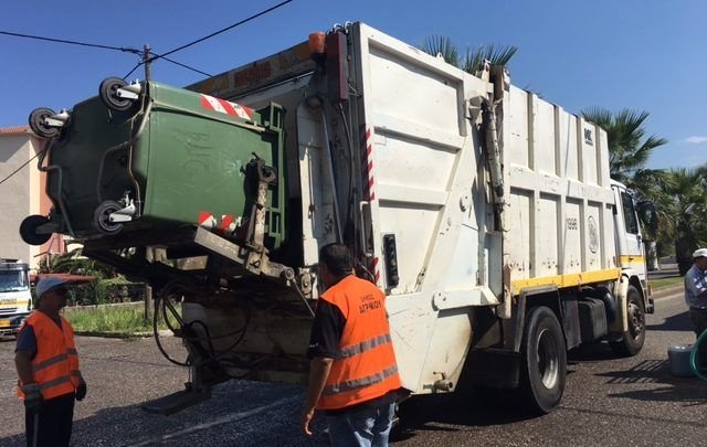 Σοβαρός τραυματισμός 62χρονου εργαζομένου καθαριότητας στα Τρίκαλα – Έπεσε από απορριμματοφόρο