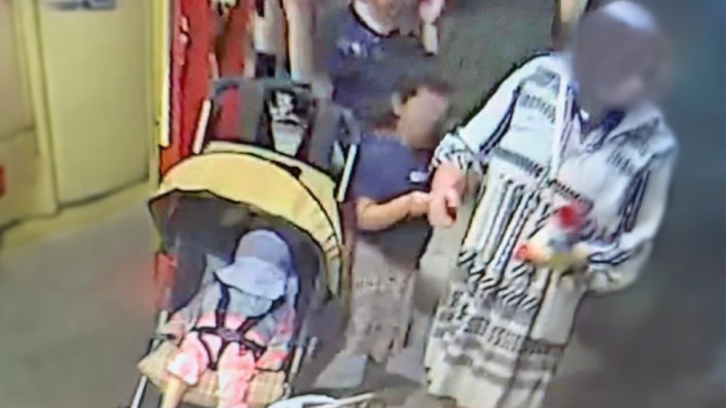 Νεκρό κοριτσάκι στο Παλαιό Φάληρο: Ποιο είναι το δεύτερο άτομο που βρίσκεται στο «μικροσκόπιο» των Αρχών