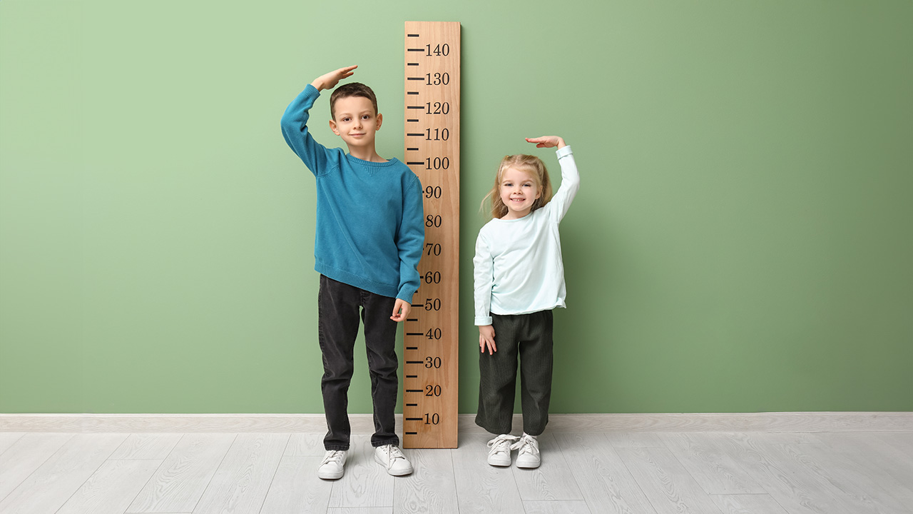 Πόσο ψηλό θα γίνει το παιδί σας; Υπολογίστε το με 3 απλούς τρόπους