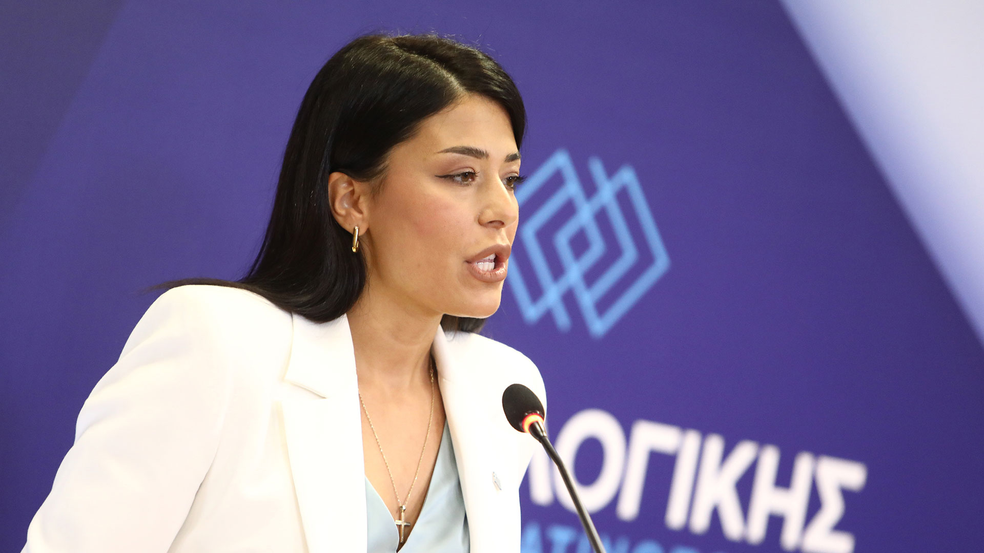 Α.Λατινοπούλου: «Η κυβέρνηση Μητσοτάκη παρεμβαίνει στη Δικαιοσύνη – Ξεμπροστιάστηκε διεθνώς»