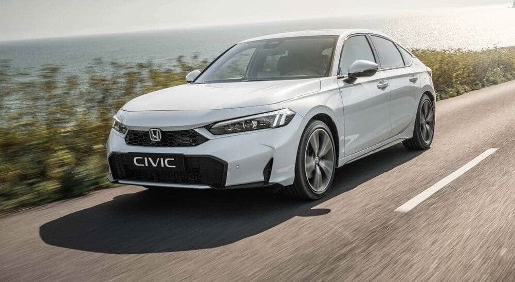 Ανανεωμένο Honda Civic: Στην Ευρώπη με φρέσκια εμφάνιση και premium πινελιές