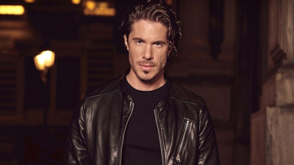 «Κύμα» αντιδράσεων με την στάση του Ν.Οικονομόπουλου όταν χάθηκε κινητό σε συναυλία του: «Και τι να κάνω;» (βίντεο)