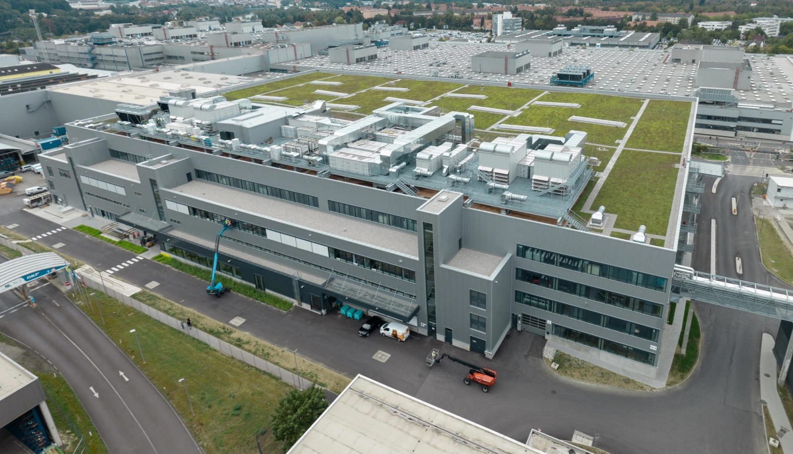 BMW: Ξεκινά η παραγωγή των νέων ηλεκτρομοτέρ Gen6 για τη Neue Klasse