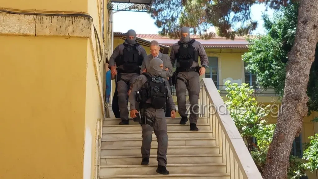 Χανιά: Προθεσμία για να απολογηθεί πήρε ο 63χρονος γιατρός που κατηγορείται για ασέλγεια σε παιδιά στην κατασκήνωση
