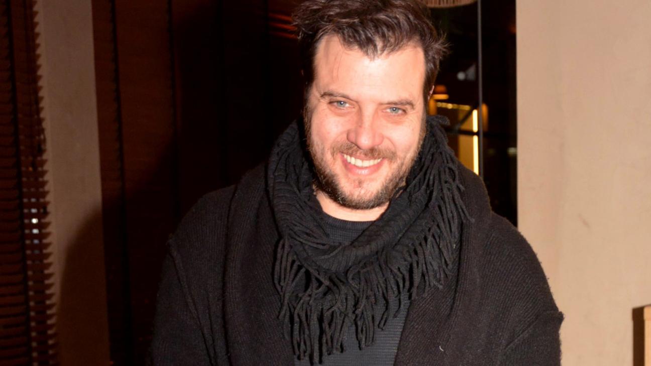 Λ.Λιβιεράτος: «Βγήκαμε με τον Α.Ρέμο με τα μπουρνούζια στην πίστα και τραγουδήσαμε γιατί δεν είχαμε ρούχα»