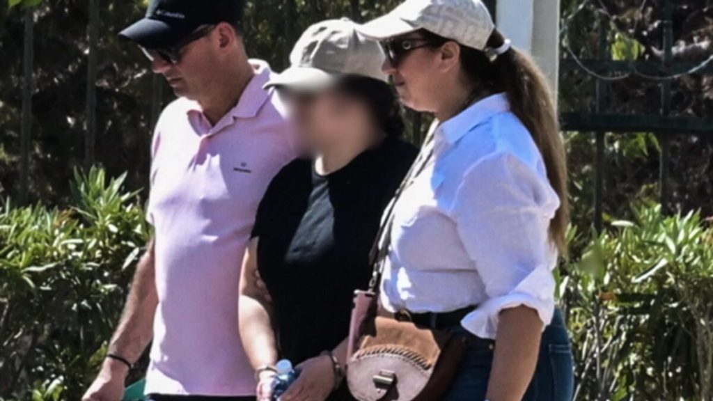 Νεκρή 3χρονη στο Π.Φάληρο: Στον ανακριτή οδηγείται η 32χρονη μητέρα – Αρνείται ότι δολοφόνησε την κόρη της