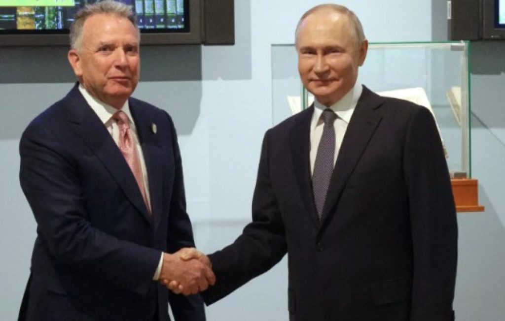 Λευκός Οίκος: «Ήταν καλή η συνάντηση Γουίτκοφ – Πούτιν – Έρχονται όμως δευτερογενείς κυρώσεις»