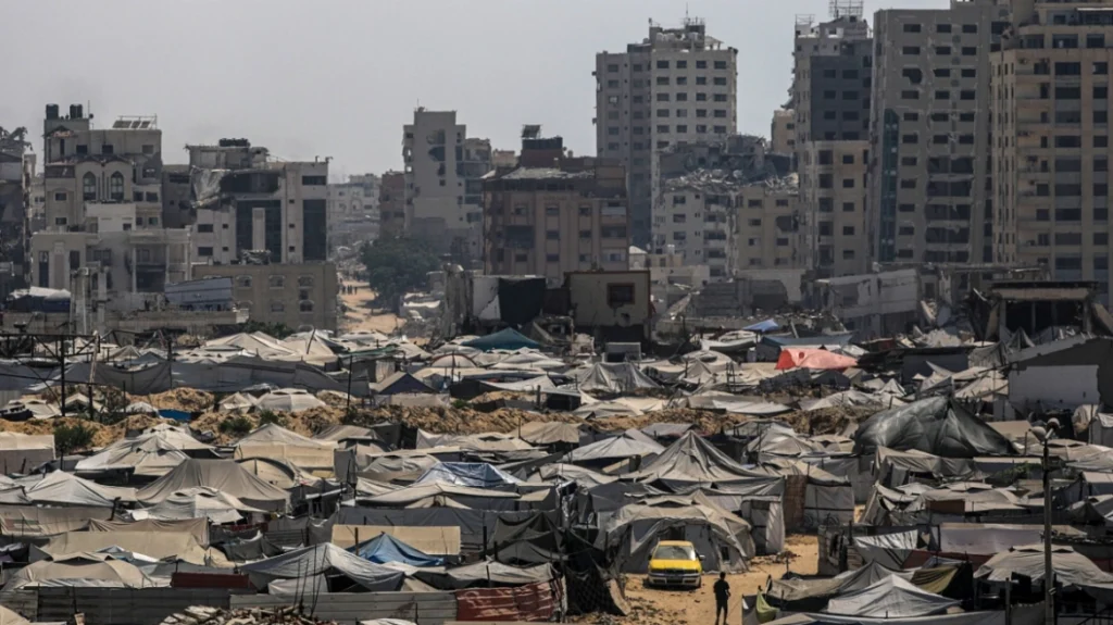 Guardian: «Το Ισραήλ “ακούει” όλα τα τηλεφωνήματα των Παλαιστινίων με τη βοήθεια της Microsoft»