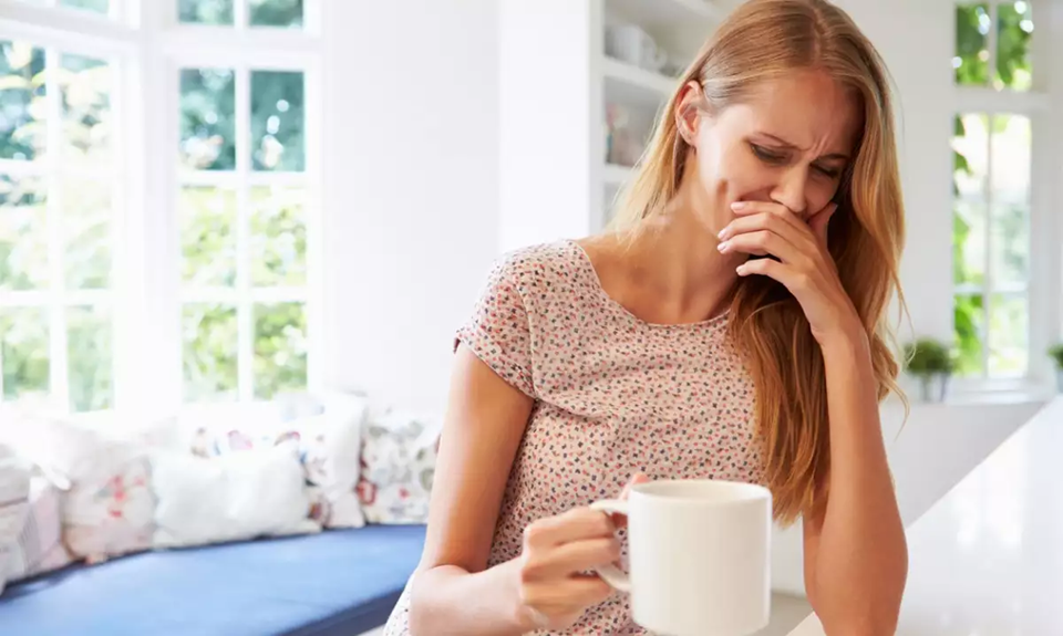 Αυτές είναι οι πιο συχνές αιτίες της πικρής γεύσης στο στόμα – Πώς αντιμετωπίζεται