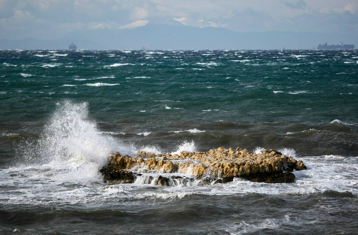 Ισχυροί βοριάδες έως 9 μποφόρ στο Αιγαίο την Παρασκευή – Έκτακτη προειδοποίηση από την Πολιτική Προστασία