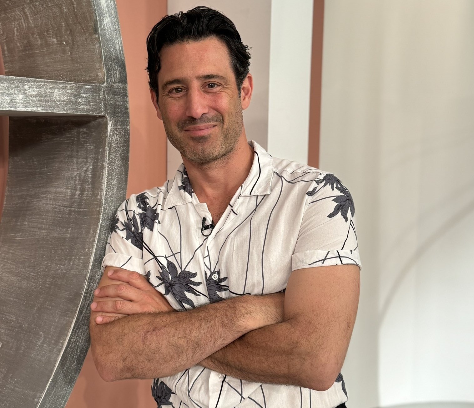 Ο Λευτέρης Ελευθερίου αποκαλύπτει: «Οι Έλληνες δεν έχουμε ταμπού στο θέαμα»