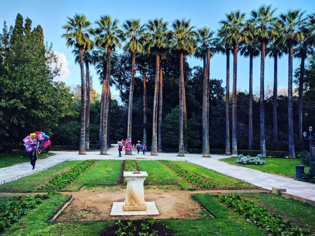 Αθήνα: Αυξημένα μέτρα ασφαλείας λόγω των ισχυρών ανέμων – Κλειστός ο Εθνικός Κήπος