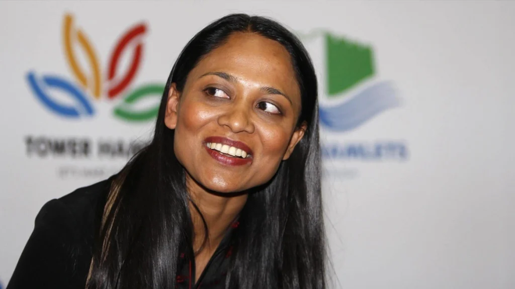 Παραιτήθηκε η υφυπουργός για θέματα αστέγων στη Βρετανία: Αύξησε κατά 700 λίρες το ενοίκιο στο αυτοκίνητό της