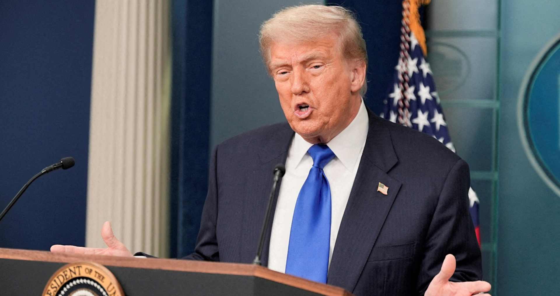 Ν.Τραμπ: Θα επιβάλει νέους δασμούς στην Κίνα επειδή αγοράζει πετρέλαιο από τη Ρωσία