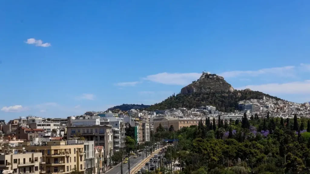 Κλείνει τα μεσάνυχτα ο Λυκαβηττός – Ποιος ο λόγος