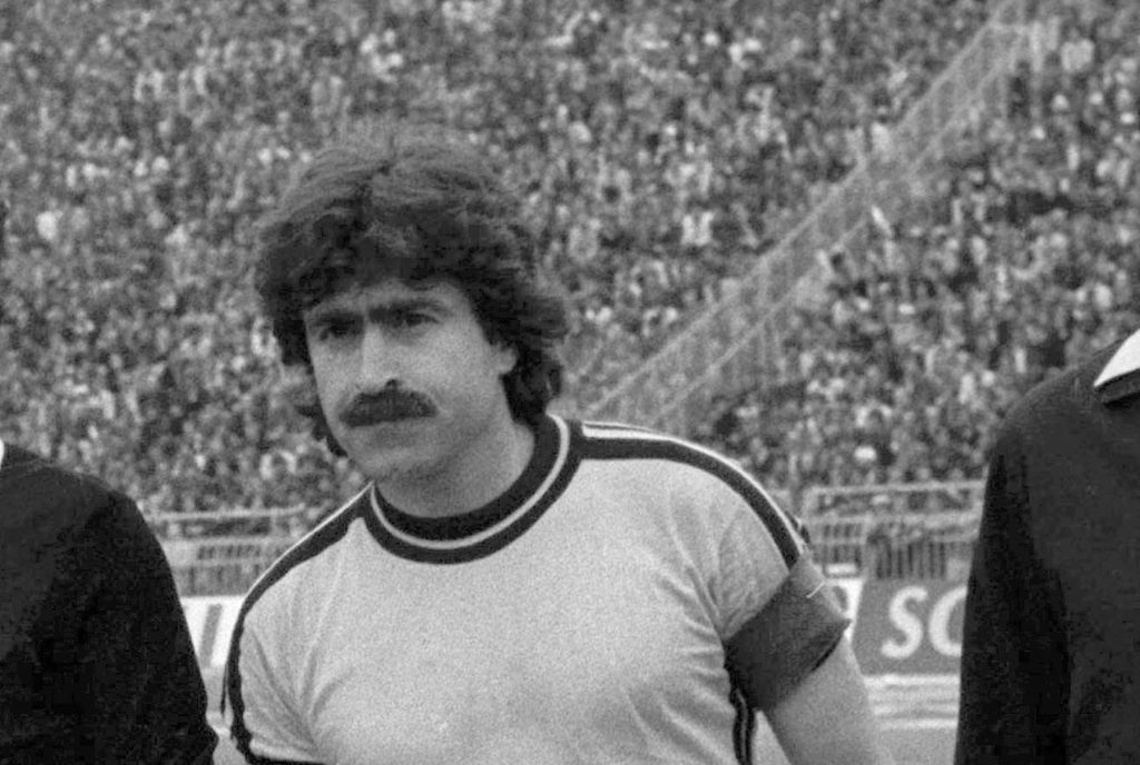 Πένθος στο ελληνικό ποδόσφαιρο: «Έφυγε» από τη ζωή ο παλαίμαχος άσος του Άρη Θόδωρος Πάλλας