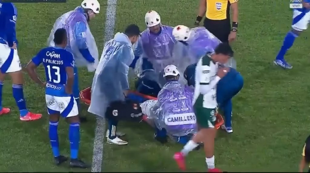 Κολομβία: Φρικτός τραυματισμός σε αγώνα ποδοσφαίρου της Α’ κατηγορίας (βίντεο)