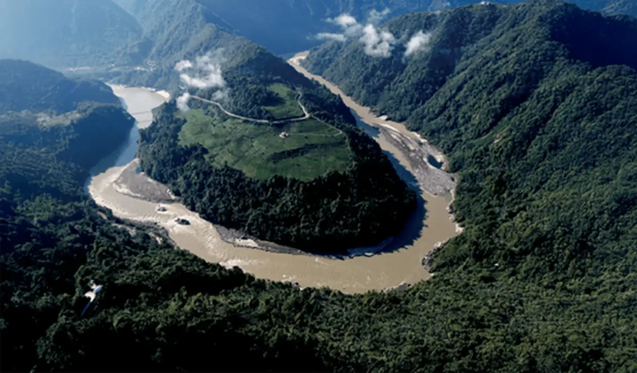 Κίνα: Κατασκευάζει το μεγαλύτερο φράγμα στον κόσμο στο Θιβέτ – Αντιδρούν Ινδία και Μπαγκλαντές