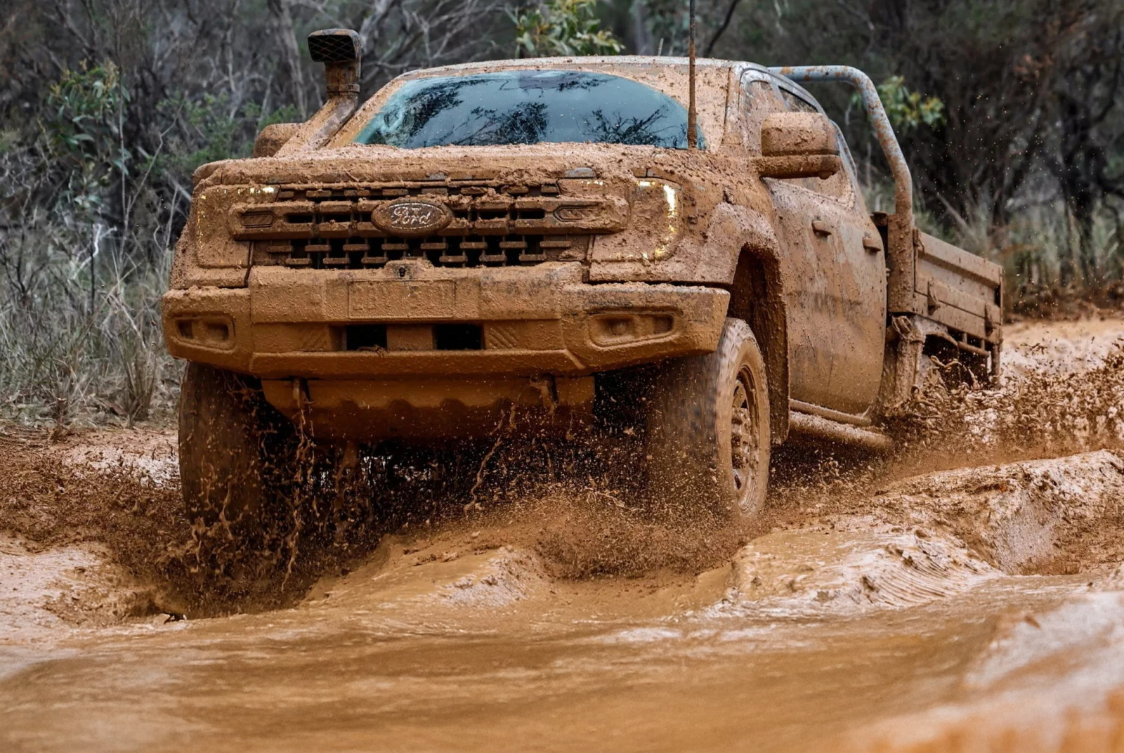 Μασάει από 600 κιλά λάσπης το Ford Ranger Super Duty;