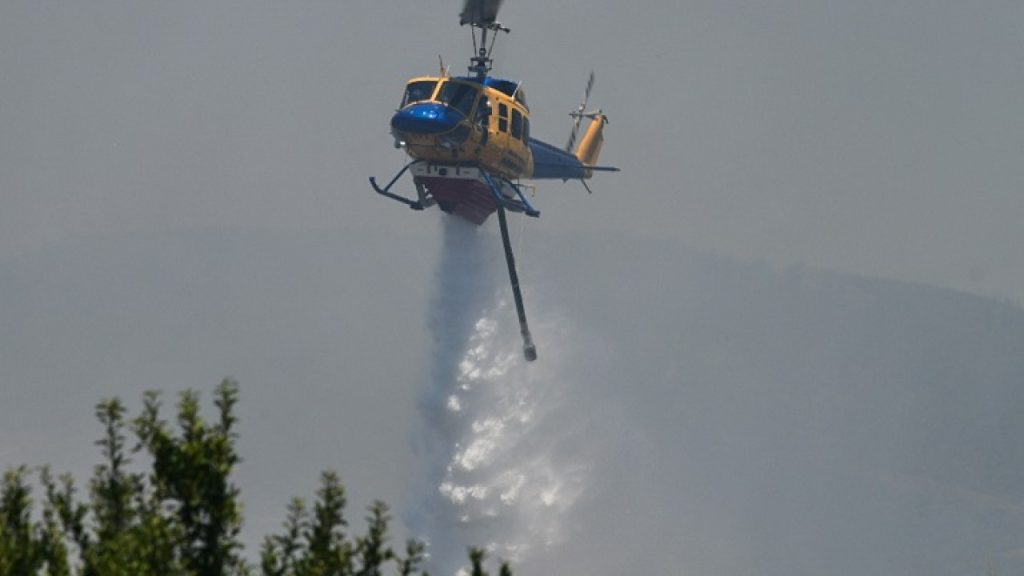 Σε ύφεση η φωτιά σε δασική έκταση στην Καλλιτεχνούπολη (upd2)