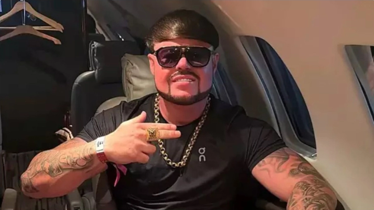 Ibiza Final Boss: Αυτός είναι ο άνδρας που έγινε διάσημος σε 24 ώρες – Βγάζει 40.000 λίρες την ημέρα