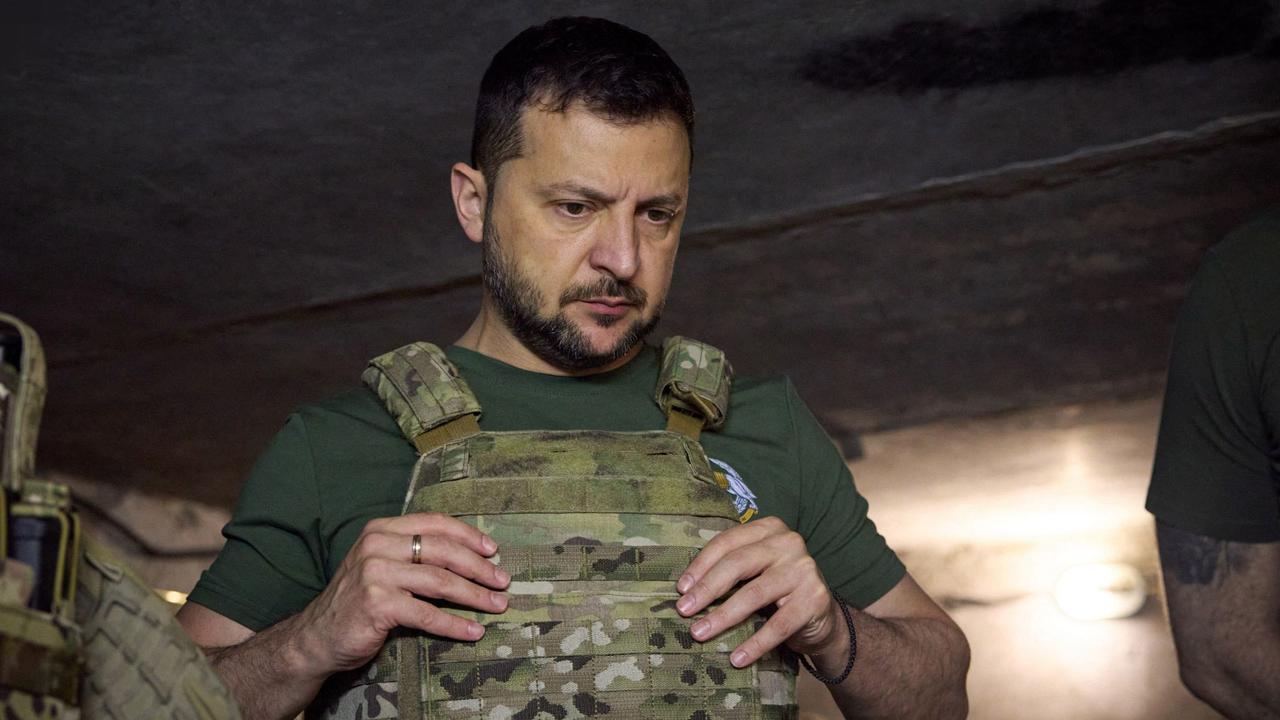 Αποδέχεται την πραγματικότητα ο Ζελένσκι: «Νίκη για την Ρωσία η άφιξη του Β.Πούτιν στην Αλάσκα»