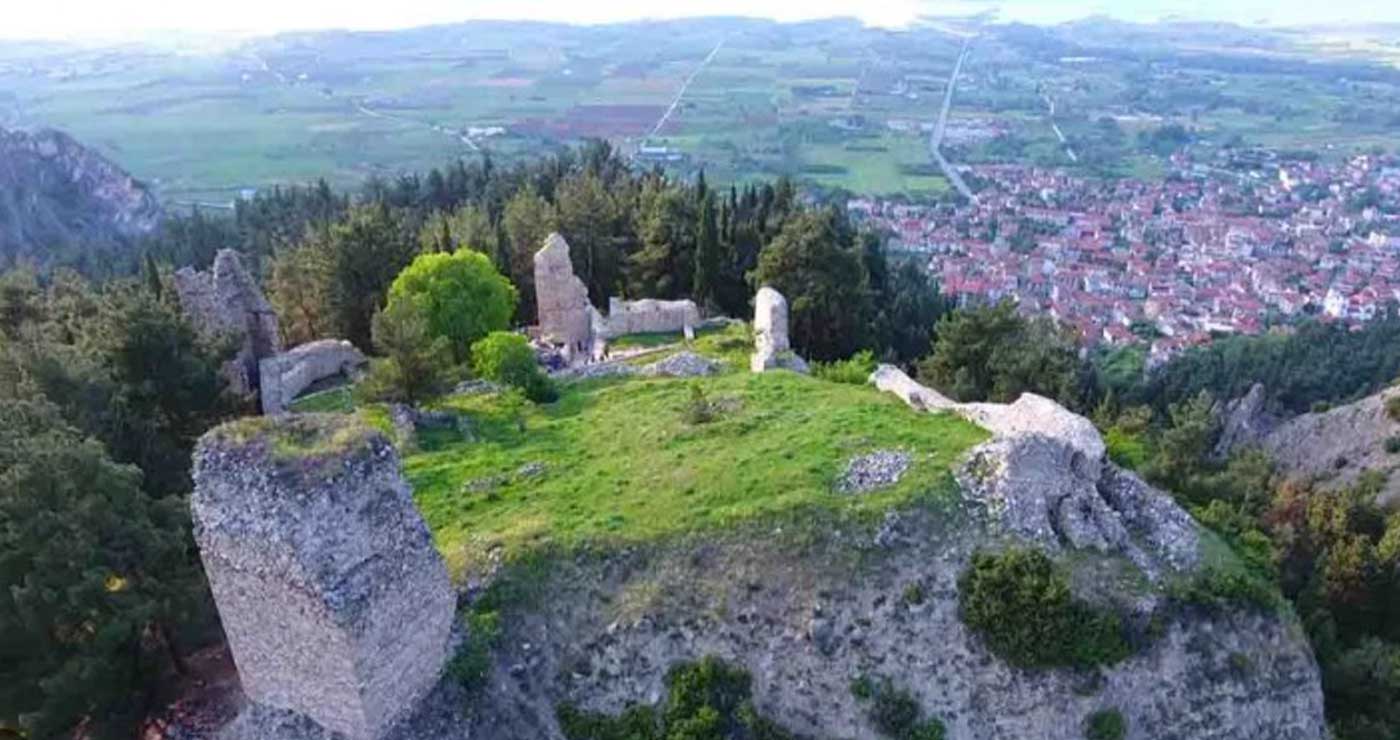 Κοζάνη: 48χρονος απειλούσε να πέσει στο κενό από τα κάστρα Σερβίων και να βάλει τέλος στη ζωή του