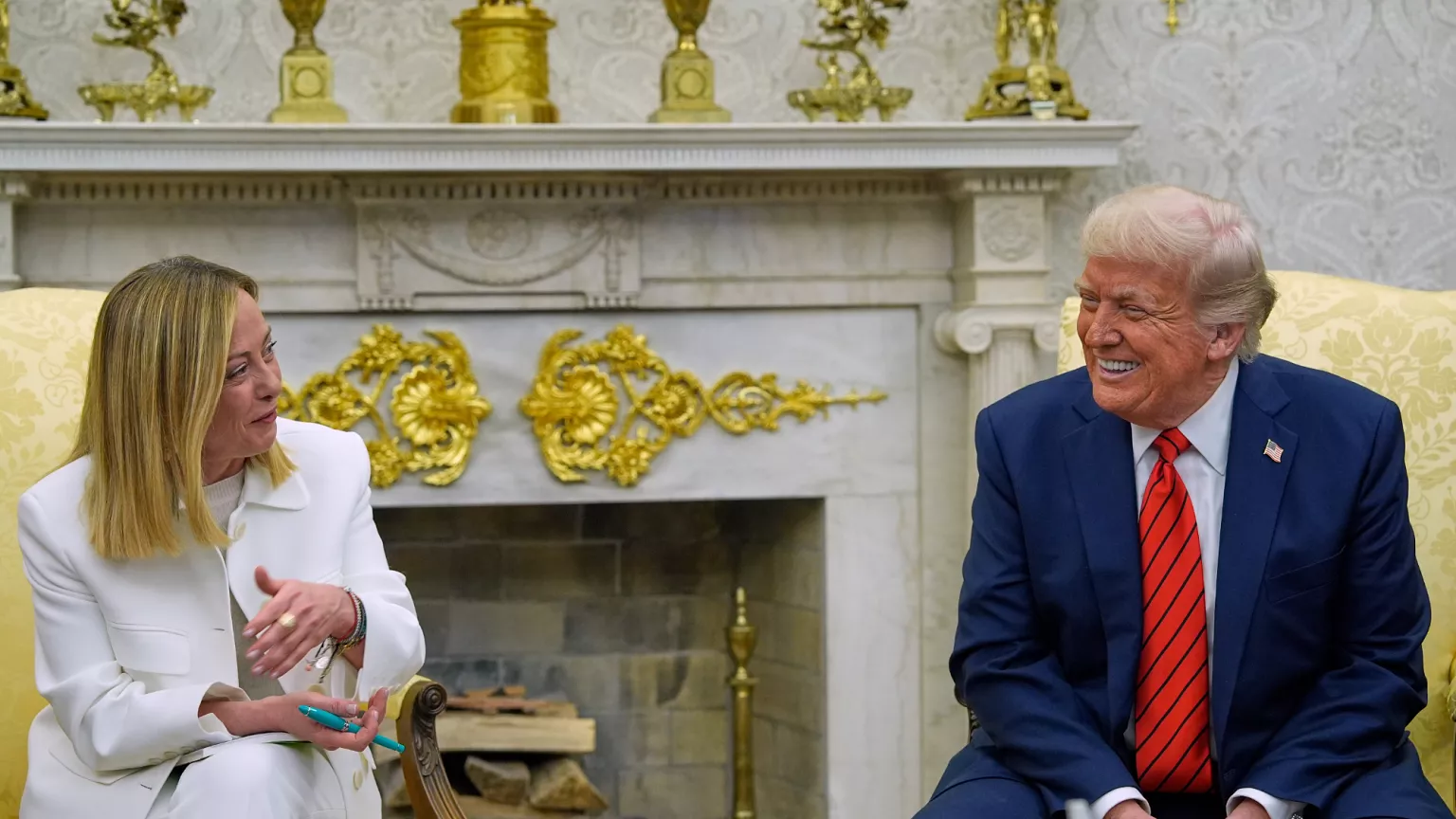 Τηλεφωνική επικοινωνία Τ.Μελόνι με Ν.Τραμπ