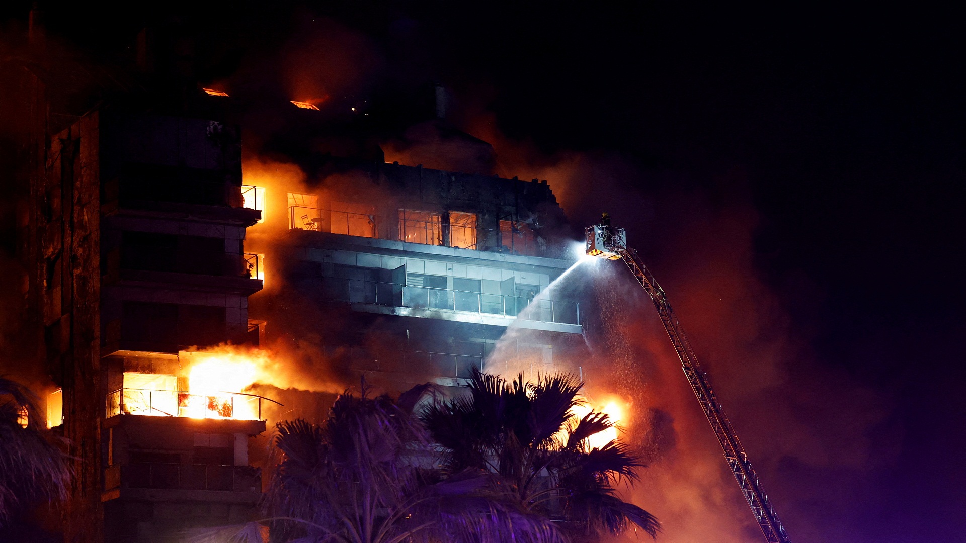 Ισπανία: Και 2ος νεκρός από τις πυρκαγιές – Έχουν καεί 60.000 στρέμματα μόνο τον Αύγουστο