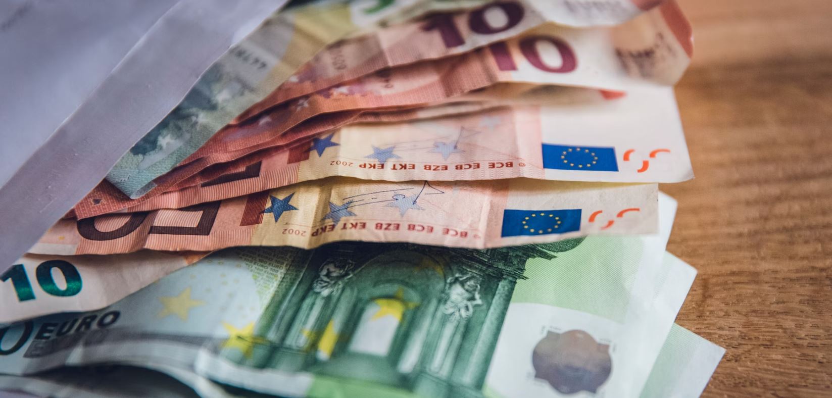 Οι πληρωμές e-ΕΦΚΑ και ΔΥΠΑ που θα γίνουν έως αύριο 14 Αυγούστου